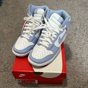 Women’s Aluminum Dunks